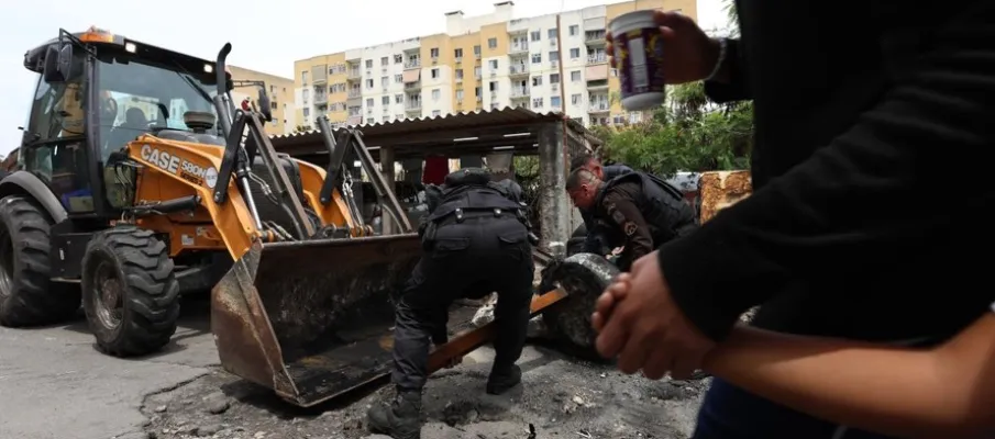 Mortes violentas disparam no Rio em �reas de disputa entre fac��es, apesar de queda no estado