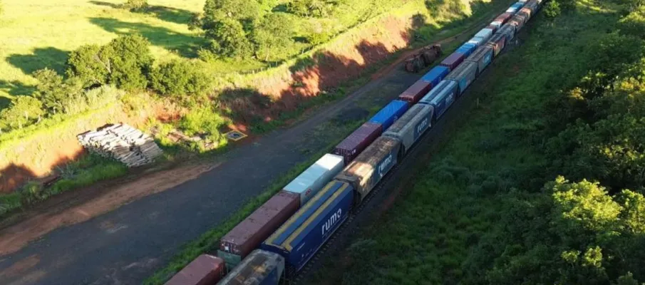 Ferrovia de gr�os pode levar combust�vel de SP para MT