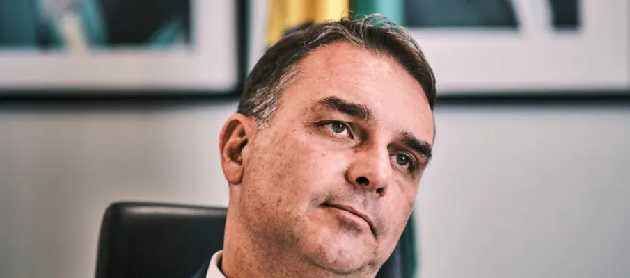 Deputado aliado de Bolsonaro tenta tirar t�tulo de Nossa Senhora Aparecida de padroeira do Brasil