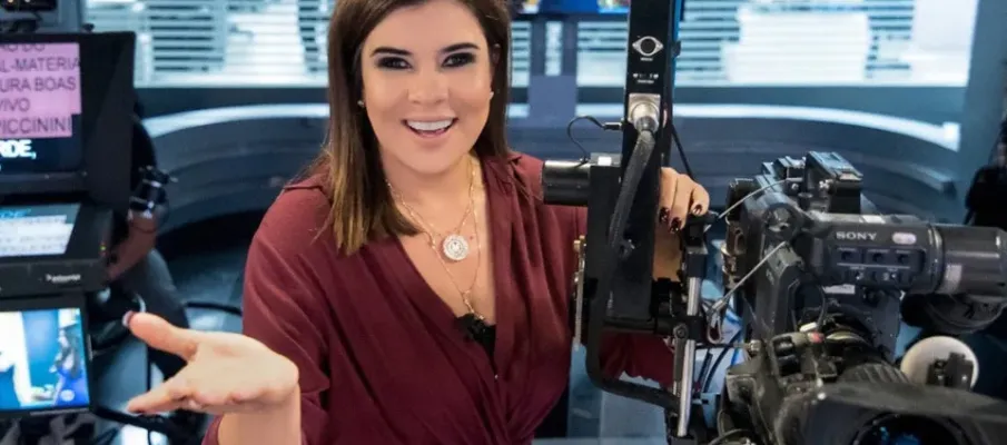 Mara Maravilha � criticada ap�s debochar de beijo de Ivete em Daniela Mercury
