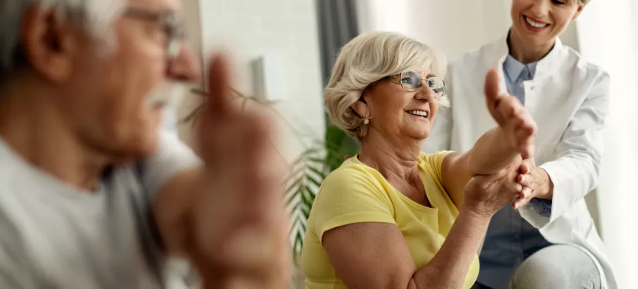 Quando procurar um geriatra? Especialista explica por que o cuidado deve come�ar antes da terceira idade