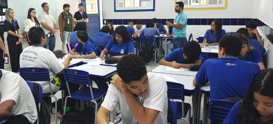 T�cnicos acompanham recomposi��o das aprendizagens com apoio do Banco Mundial