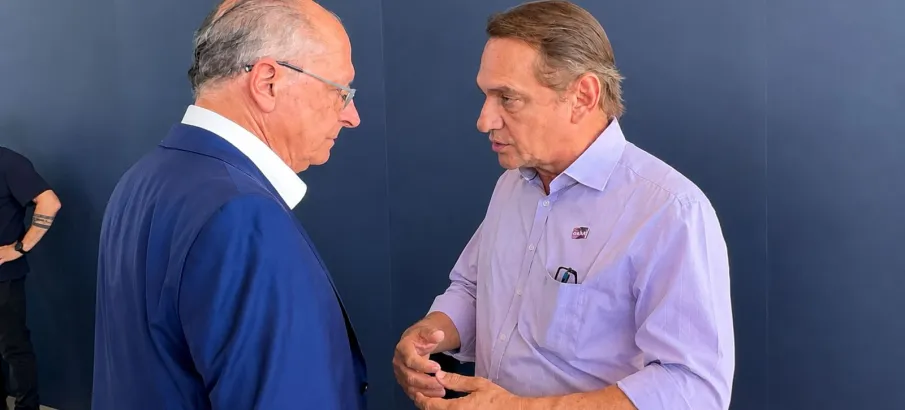 Wilson Santos e Alckmin trocam impress�es sobre ferrovia e agroind�stria durante inaugura��o em Dom Aquino