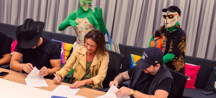 Warner Music Brasil refor�a aposta no sertanejo e anuncia Brenno & Matheus em seu casting