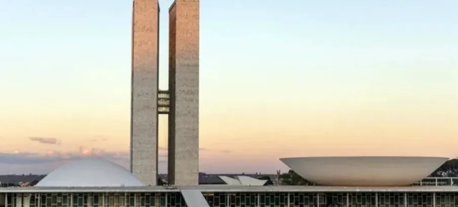 Festas de S�o Jo�o tiram deputados do Congresso e atrapalham vota��es importantes