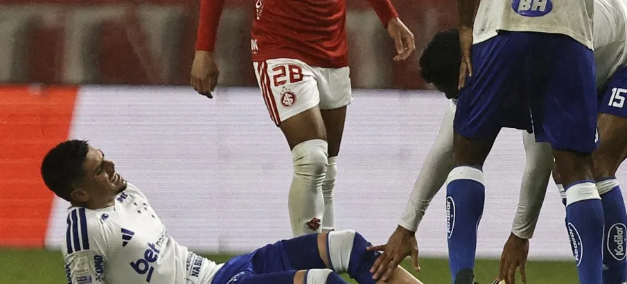 Gabriel Pec sofre fratura na perna na estreia pelo Cruzeiro