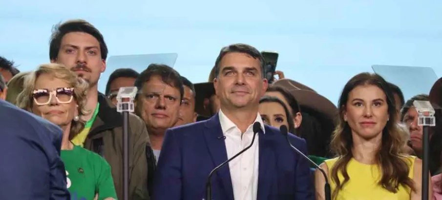 Conven��o do PL mostra divis�o na direita e desafios de Fl�vio Bolsonaro para se consolidar
