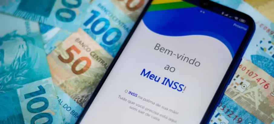 Milh�es de brasileiros processam o INSS ap�s recusa de benef�cios, totalizando 4,5 milh�es de a��es