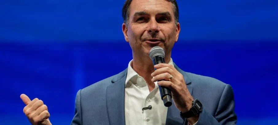 TSE aprova v�deo da campanha de Lula chamando Fl�vio Bolsonaro de 'Mentiroso Master'