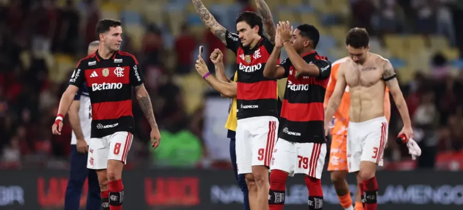 Flamengo fica a um passo do t�tulo: chance sobe para quase 70% ap�s goleada
