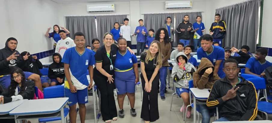 Educa��o Financeira em Foco: Escola Estadual Dep. Emanuel Pinheiro promove palestra em parceria com o Sicoob