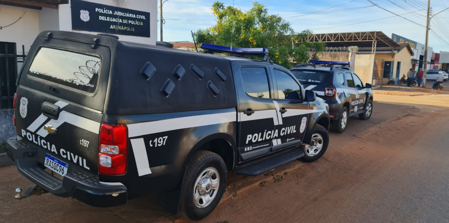 Polícia Civil prende em Cuiabá dois líderes de facção criminosa que estavam foragidos