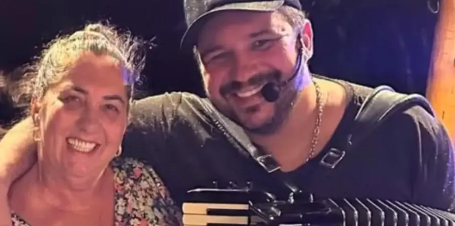 Encontro em motel e prints: vers�o p�e em xeque ex da m�e de Virg�nia