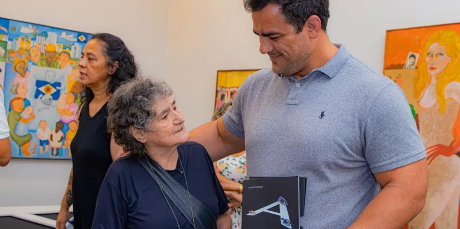 Com o apoio do Governo de MT, novo livro de Aline Figueiredo apresenta an�lise atualizada da arte mato-grossense