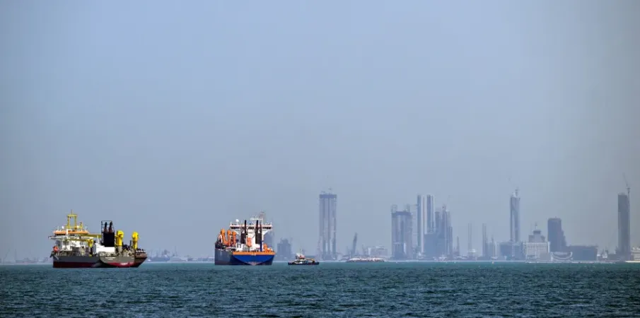 Estreito de Hormuz est� aberto para todos, menos para aliados dos EUA, diz chanceler iraniano