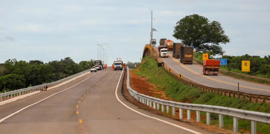 Governo de MT e Nova Rota entregam nova ponte da Rodovia dos Imigrantes em V�rzea Grande