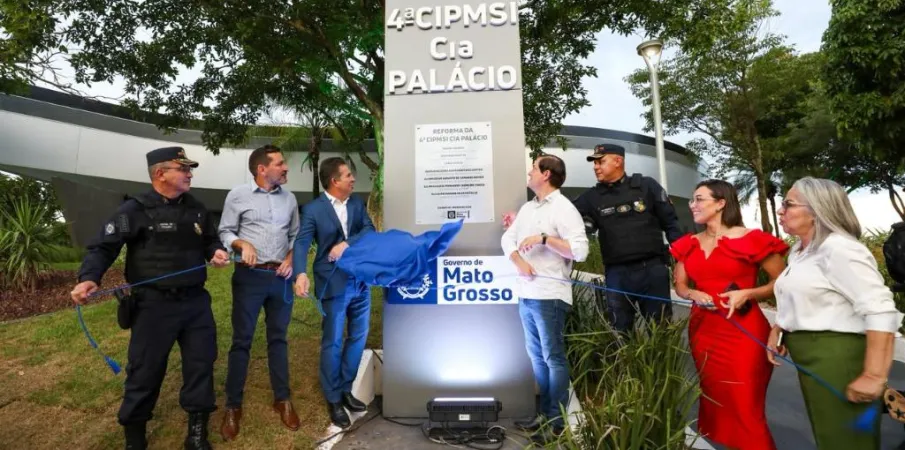 Governo de MT reinaugura Pra�a das Bandeiras e 4� Companhia de Pol�cia Militar