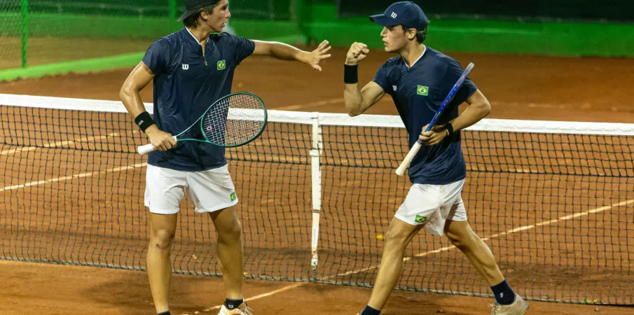 Leonardo Storck � Medalha de Ouro nas duplas nos Jogos Sul-Americanos da Juventude