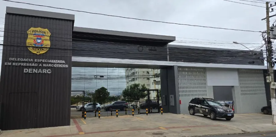 Pol�cia Civil desarticula rede descentralizada de distribui��o de drogas na Capital