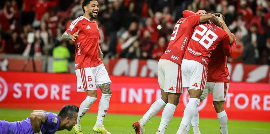 Inter vence o Fluminense e se afasta do Z4 do Brasileir�o