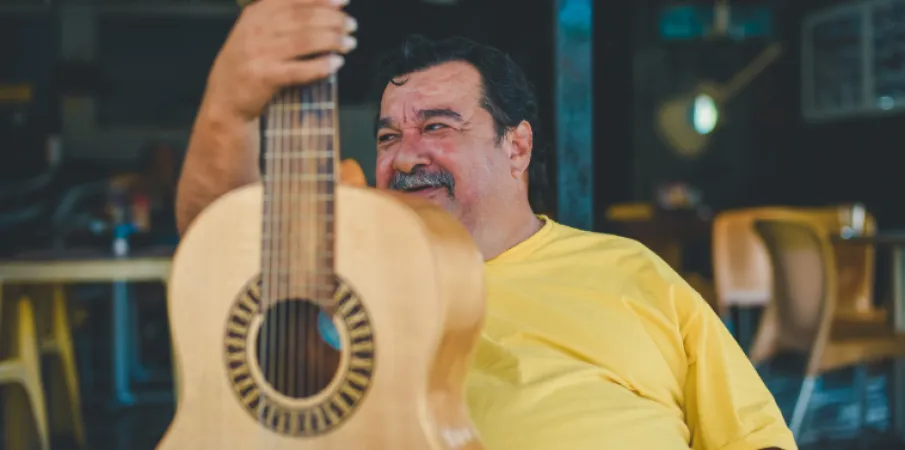 O Brasil redescobre Tarc�sio Sardinha atrav�s de �lbum �A Cor do Teu Olhar�