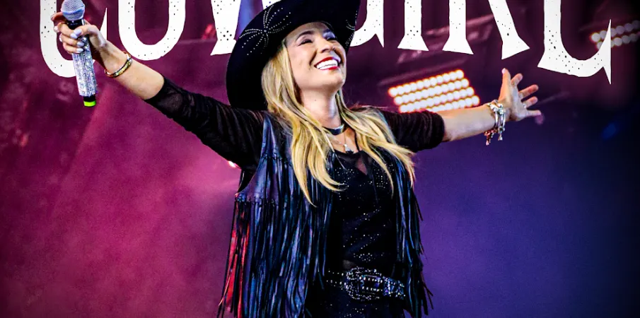 Elis Justi em 'Cowgirl'