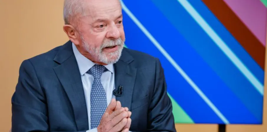 'Se no real � crime, no digital tem que ser crime', diz Lula ao defender regula��o das redes