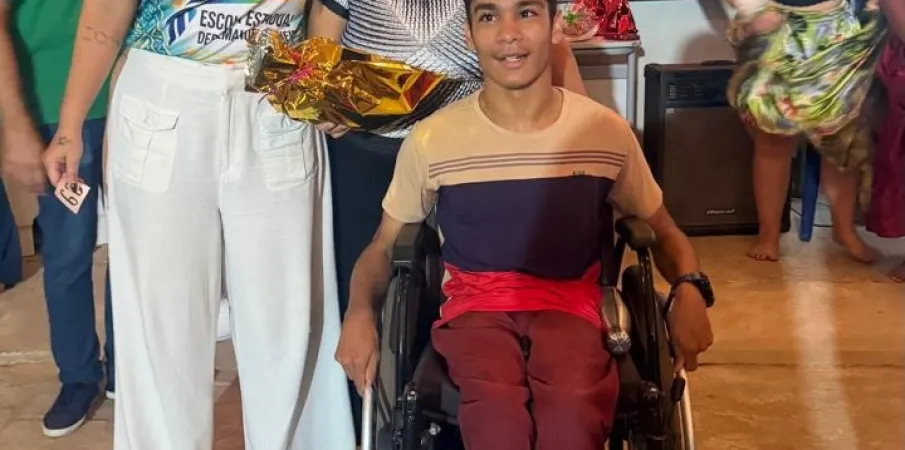 Inclus�o, dedica��o e supera��o: estudante da Escola Estadual Dep. Emanuel Pinheiro conquista certifica��o na Plataforma Mais Ingl�s