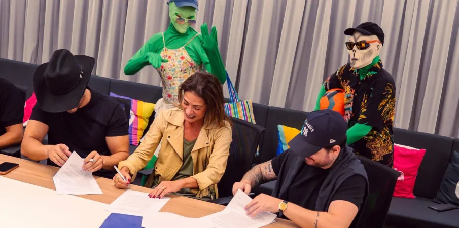 Warner Music Brasil refor�a aposta no sertanejo e anuncia Brenno & Matheus em seu casting