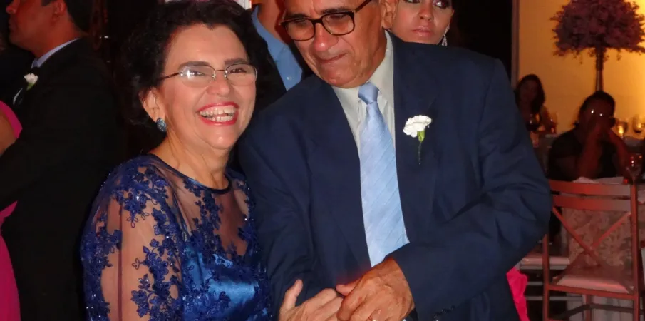 Poesias de Flozino Rocha da Silva: mem�ria, afeto e identidade de Torixor�u