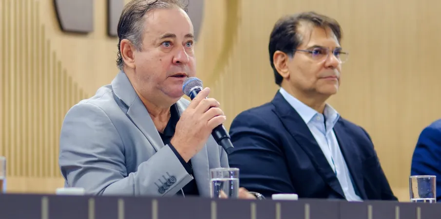 Dr. Eug�nio articula entrega de notebooks a 75 munic�pios com menores IDH de Mato Grosso