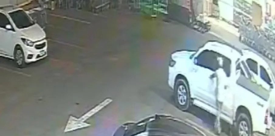 Homem preso por furtar celulares e cart�es de carro em supermercado de Cuiab�
