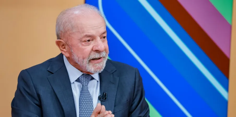 Lula promete transformar 138 pres�dios em supercadeias e pede ajuda do Senado
