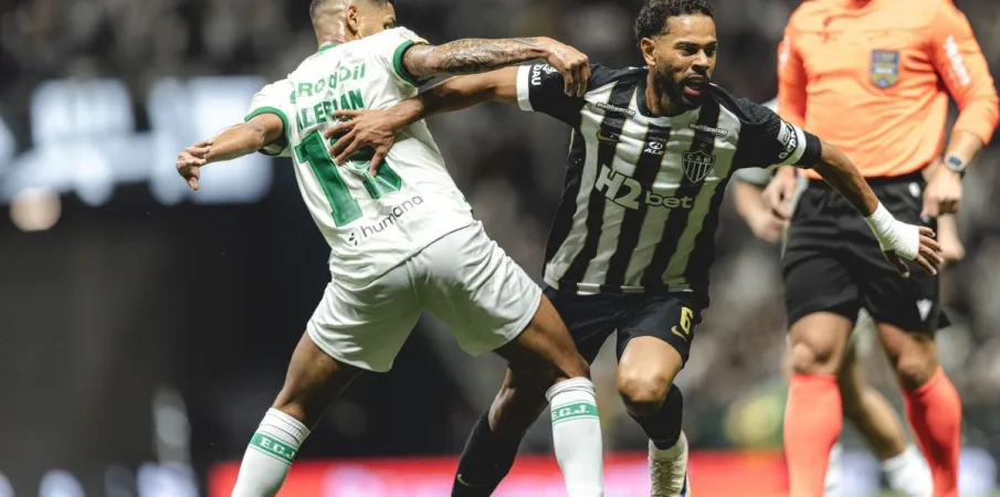 Atl�tico-MG critica arbitragem e se pronuncia sobre caso Reinier