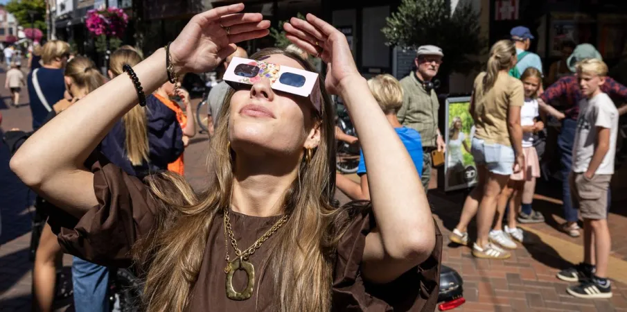 Eclipse solar no Reino Unido: como evitar que as crian�as fiquem 'ligadas' na hora de dormir