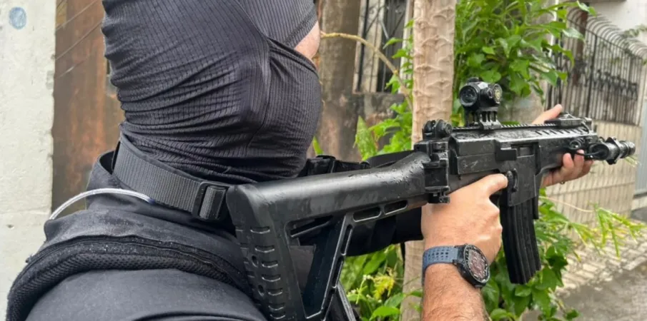 Pol�cia prende em cidade do Esp�rito Santo suspeito de matar 5 pessoas na Bahia