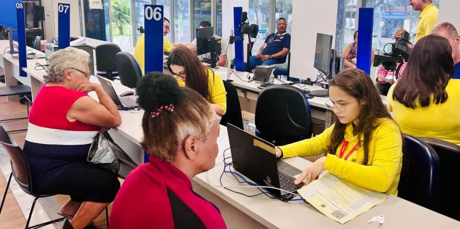 Poupatempo M�bile vai a Bofete e Guatapar�: veja onde tirar documentos e resolver pend�ncias