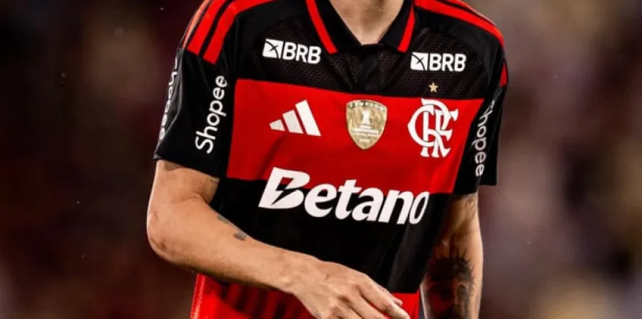 Ayrton Lucas comemora recupera��o no Flamengo e projeta t�tulos