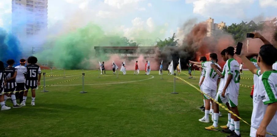 Jovens da Zona Leste de SP ganham nova chance no futebol com a 2� Copa CDHU