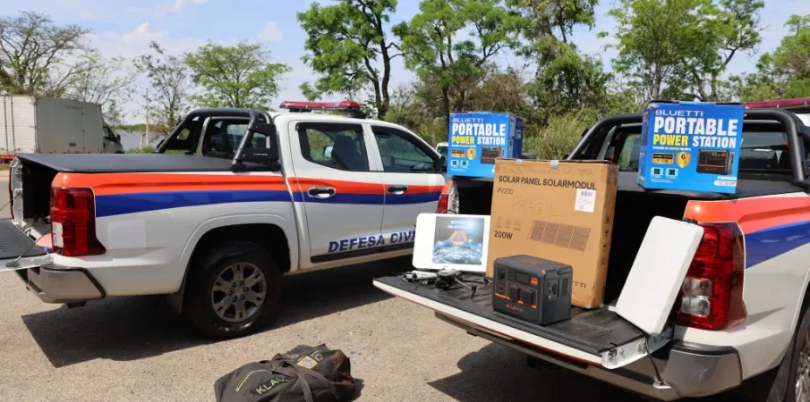 Bombeiros de S�o Paulo chegam ao Amazonas com drones e equipamentos para combater inc�ndios na floresta