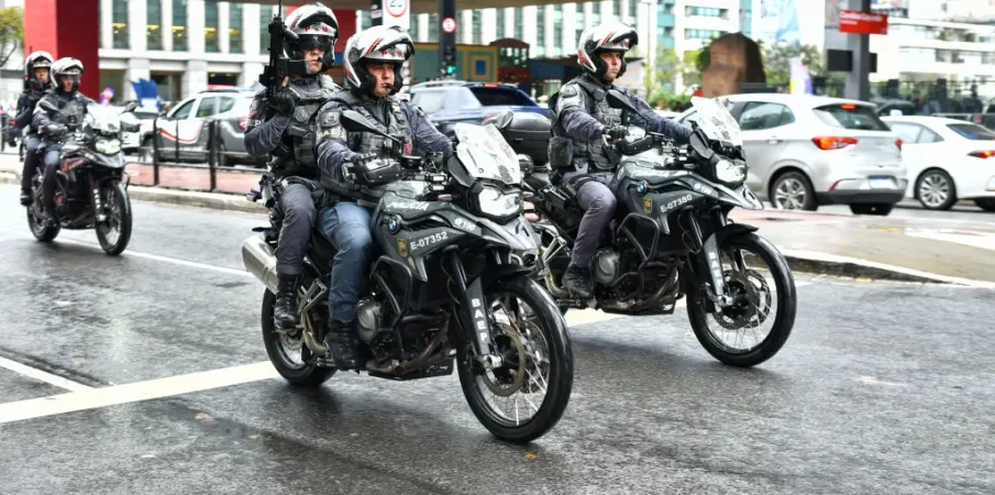 Pol�cia Militar intensifica patrulhamento com motos na Zona Leste de S�o Paulo para impedir roubos