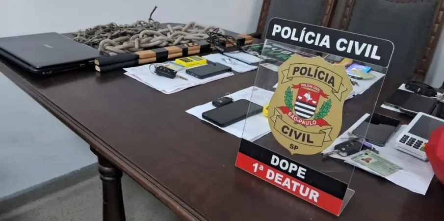 Gangue que cobrava at� 3 vezes mais em corridas de carro � desarticulada na Barra Funda